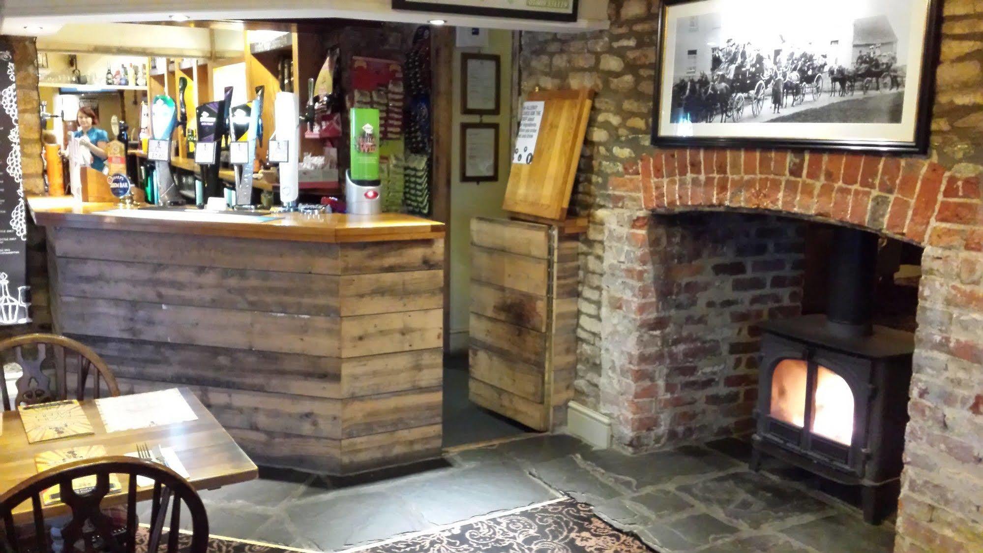 Sturdys Castle Motel Kidlington Eksteriør billede